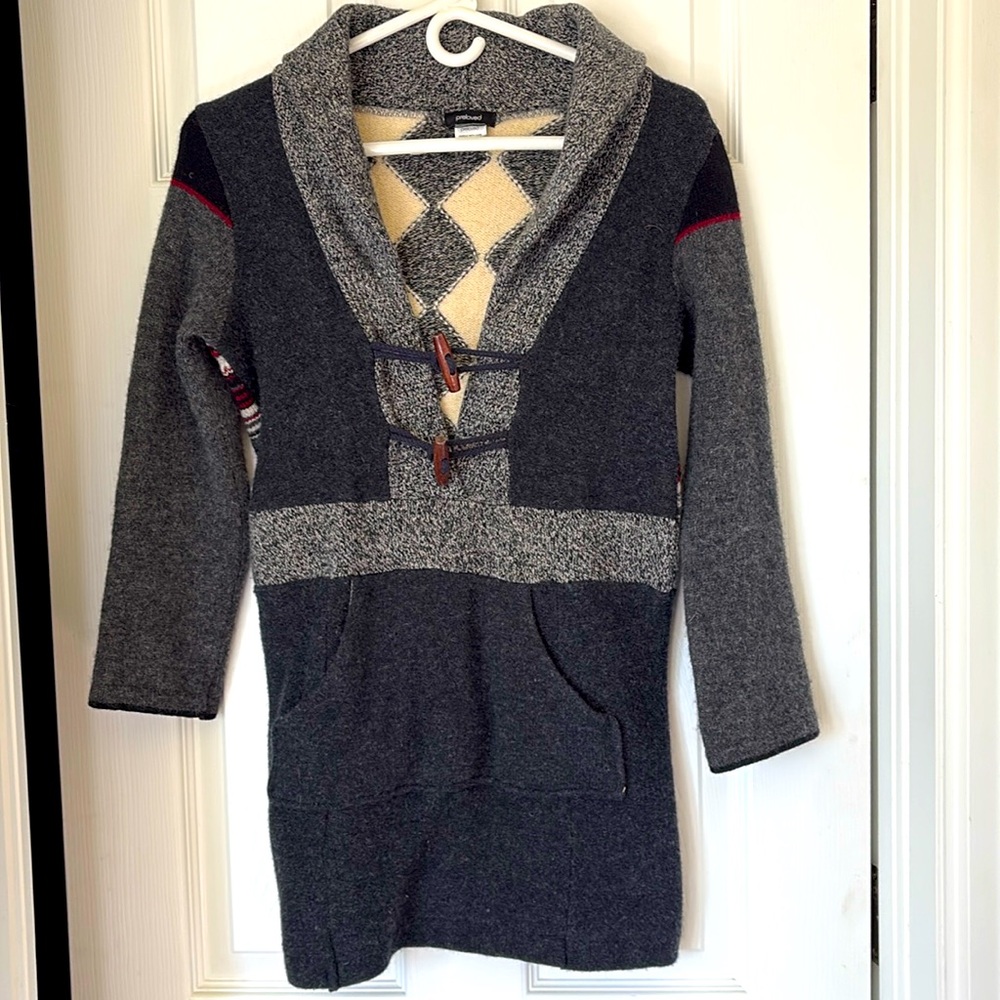 Preloved handcut Sweater - getpreloved  collector